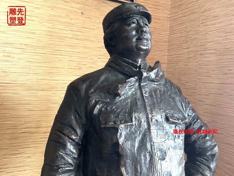 毛澤東雕��?.jpg